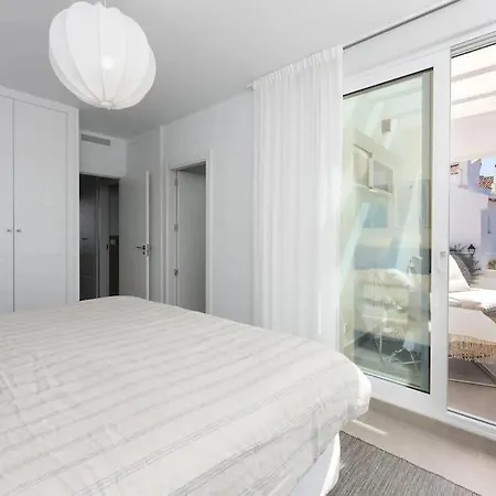 New Town House In Nueva Andalucia *