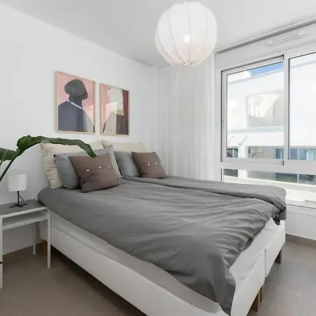 Apartment New Town House In Nueva Andalucia